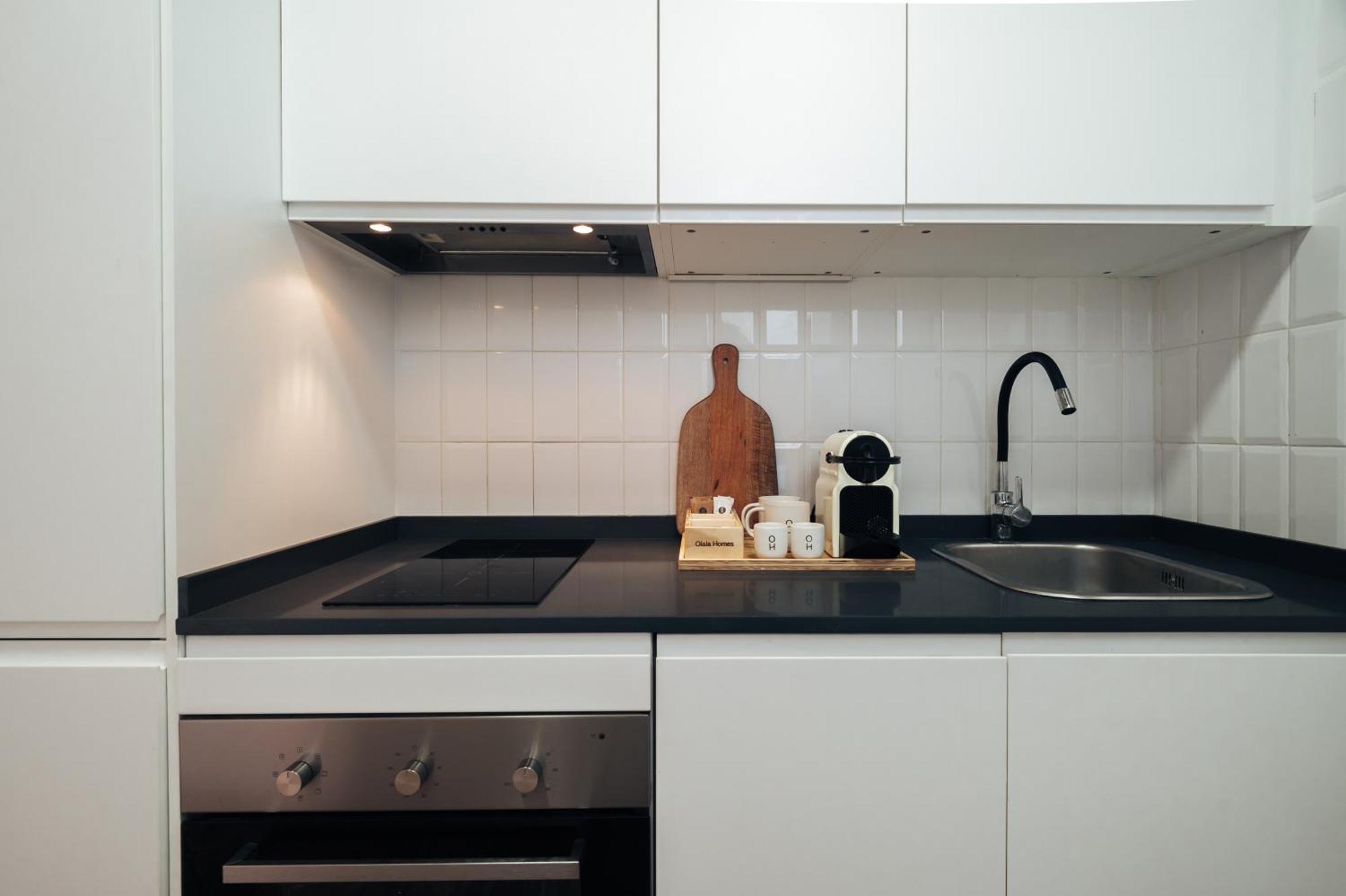 Design Apartments By Olala Homes لوسبيتاليت دي يوبريغات المظهر الخارجي الصورة